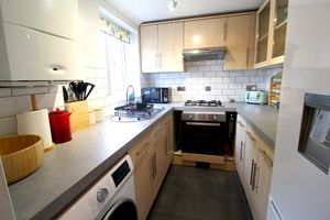 Kitchen- click for photo gallery